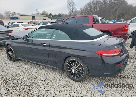 2019 Mercedes-Benz C 300 z USA, uszkodzony, nr VIN WDDWK8DB5KF844524